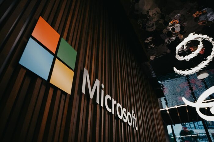 Logo showing microsoft